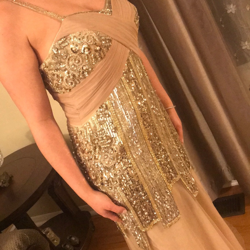 Dress - Picture 4 of 5